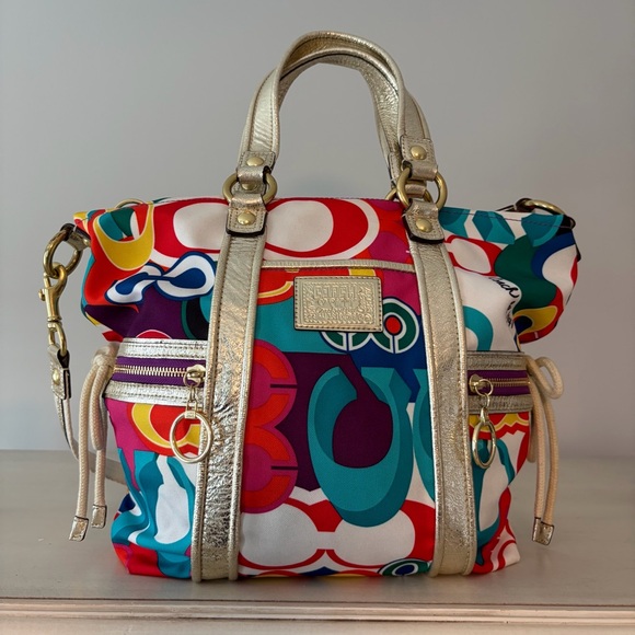 Coach Handbags - Coach Y2K Poppy Pop C Spotlight Shoulder Bag EUC